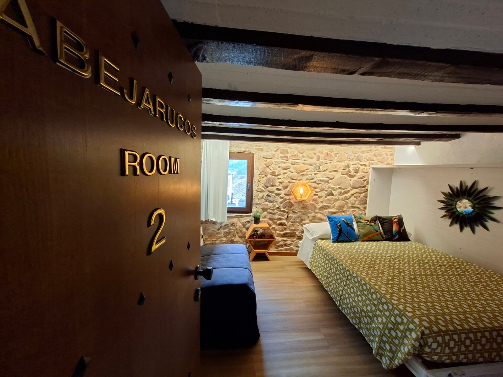 Abejarucos room 4