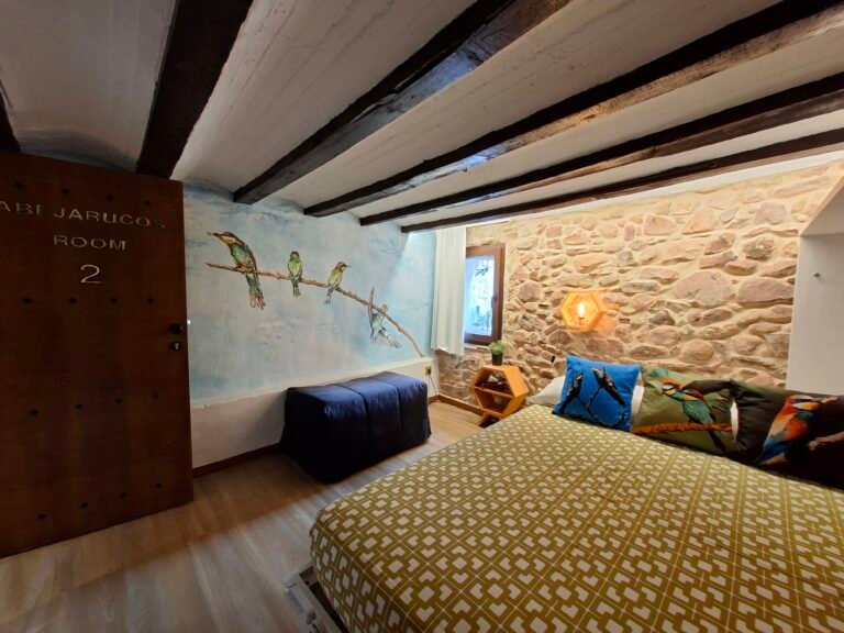 Abejarucos room 5