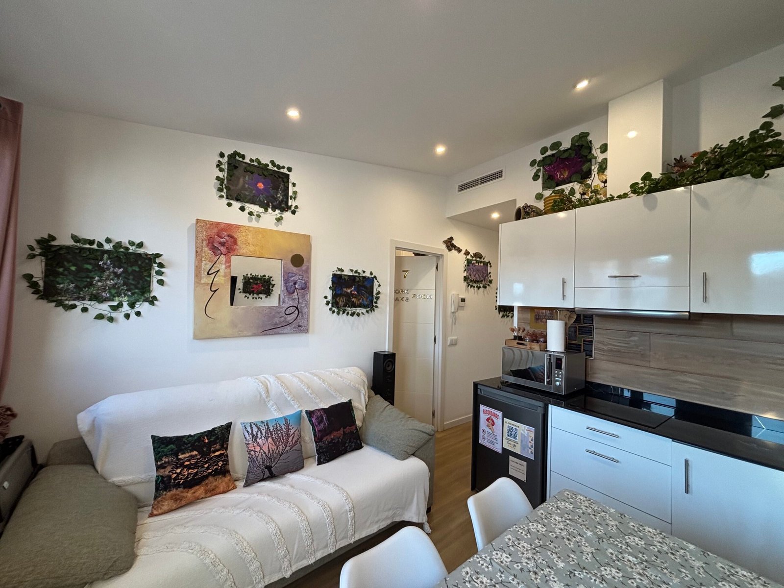 Salon-cocina-flores 3
